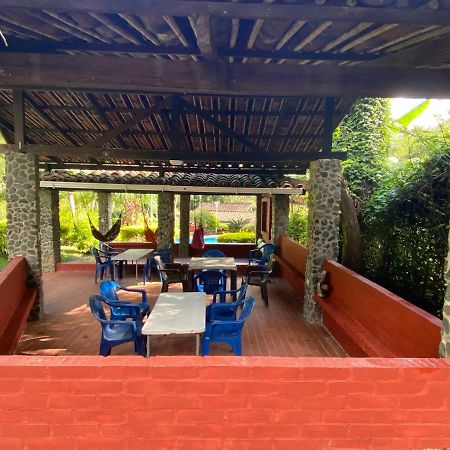 Finca Villa Chalet Del Rio Cali Farm Villa Chalet Cali River Exterior foto